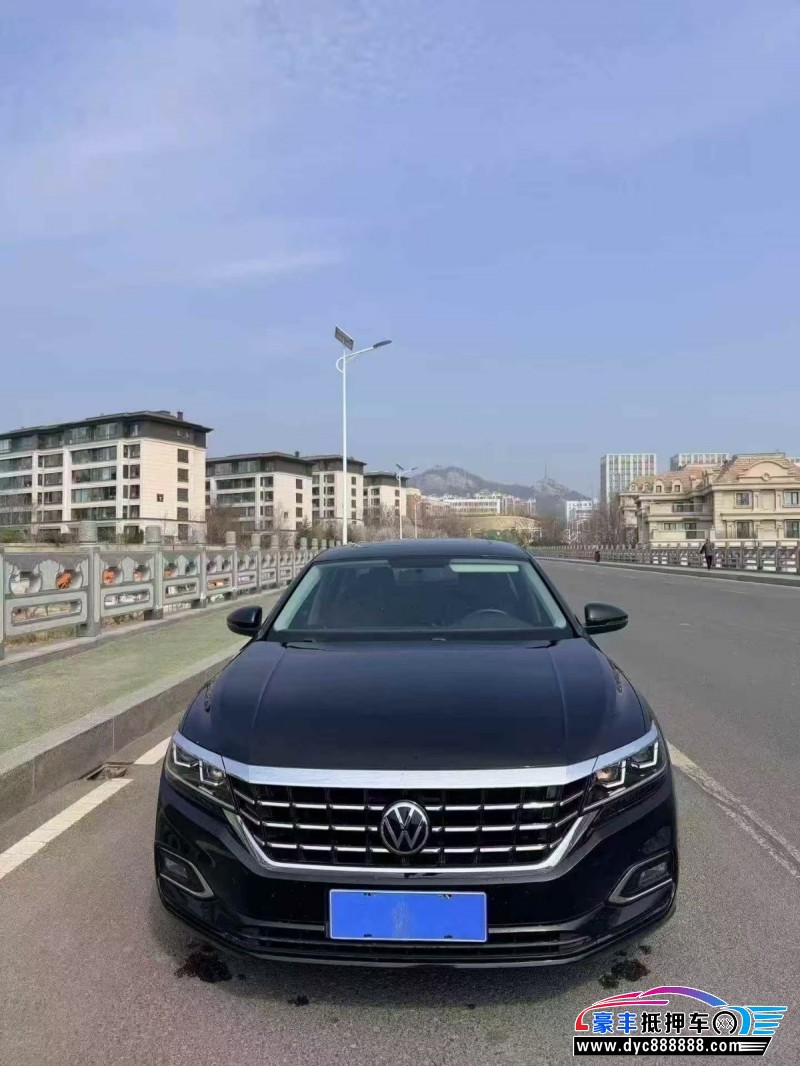 抵押车出售19年大众帕萨特轿车