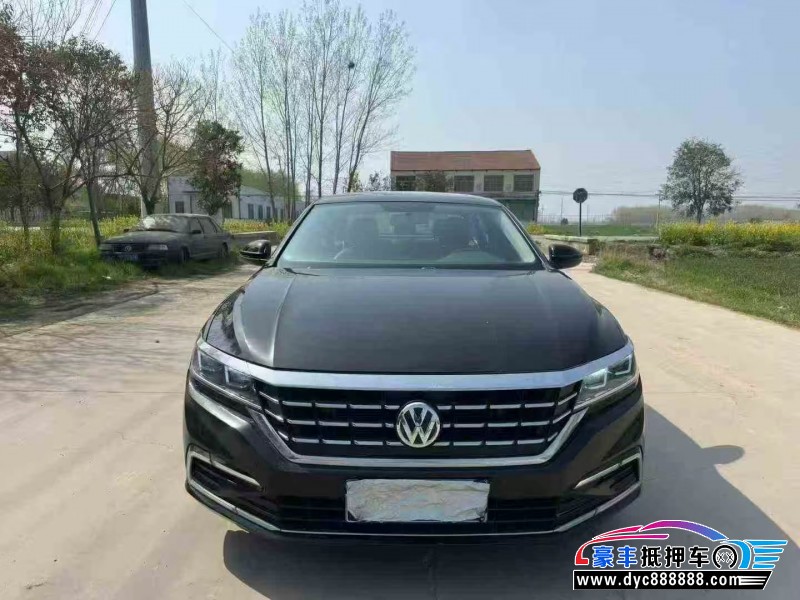 抵押车出售21年大众帕萨特轿车