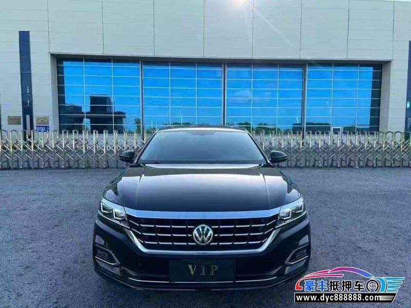 抵押车出售19年大众帕萨特轿车