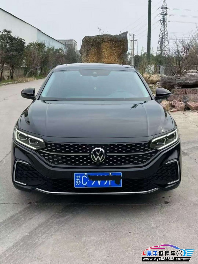 抵押车出售23年大众帕萨特轿车