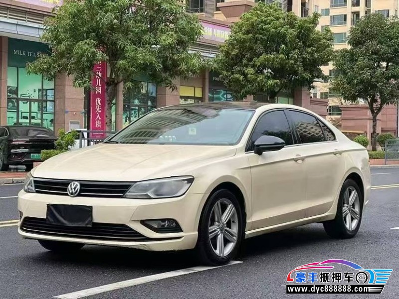 15年大众凌渡轿车抵押车出售