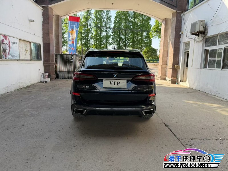 21年宝马X5SUV抵押车出售