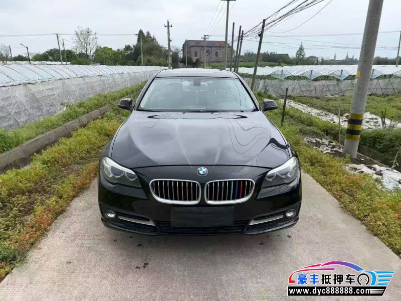 抵押车出售14年宝马5系轿车