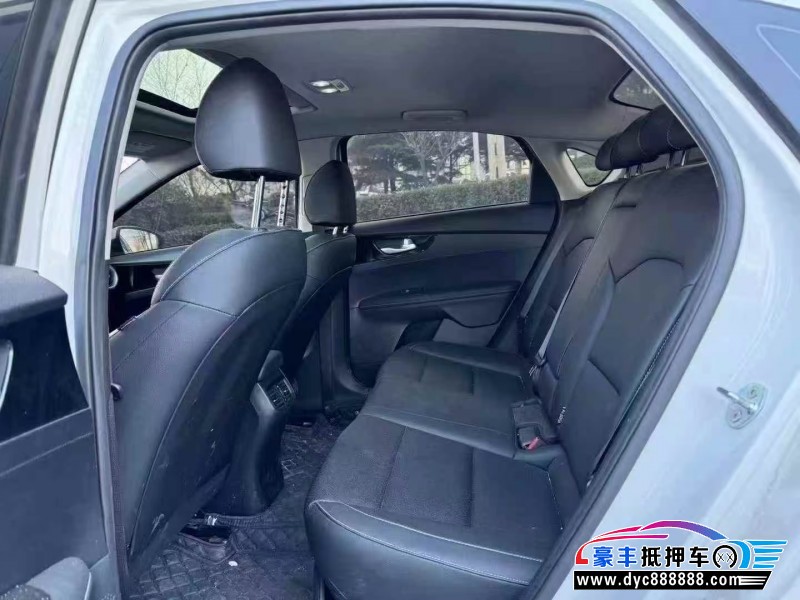 23年起亚K3轿车抵押车出售