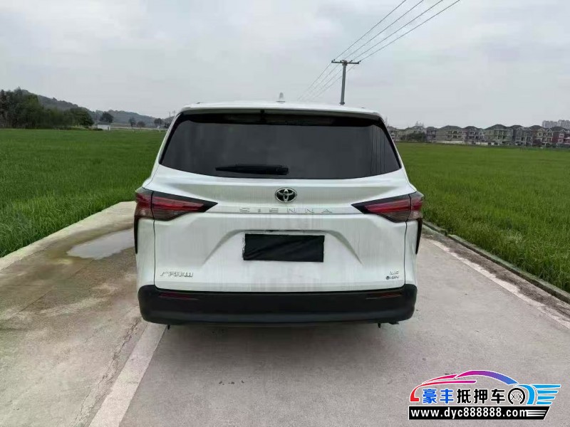 25年丰田塞纳轿车抵押车出售