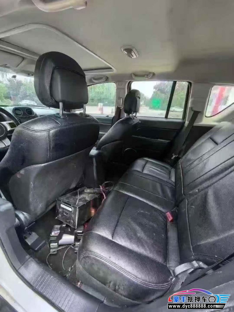 16年Jeep指南者轿车抵押车出售