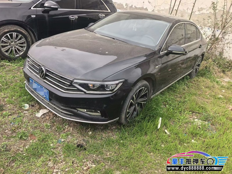 22年大众迈腾轿车抵押车出售