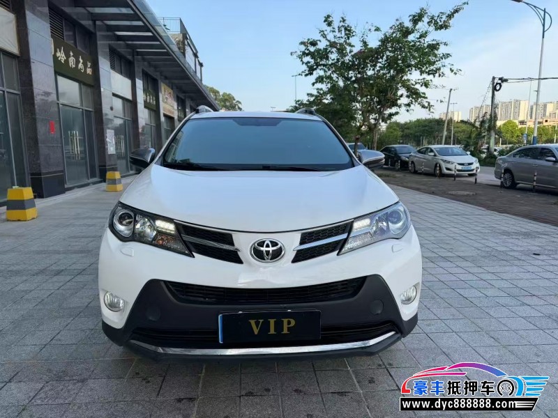 13年丰田RAV4轿车抵押车出售