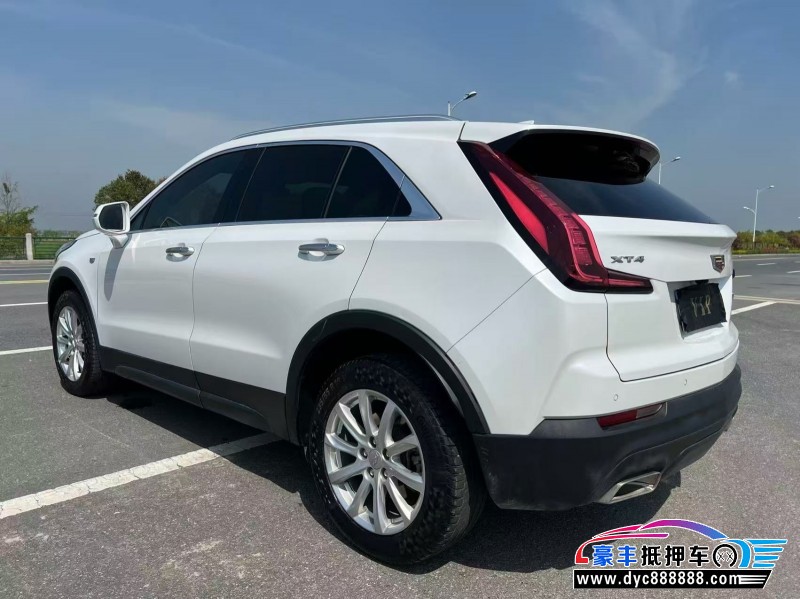 22年凯迪拉克XT4轿车抵押车出售