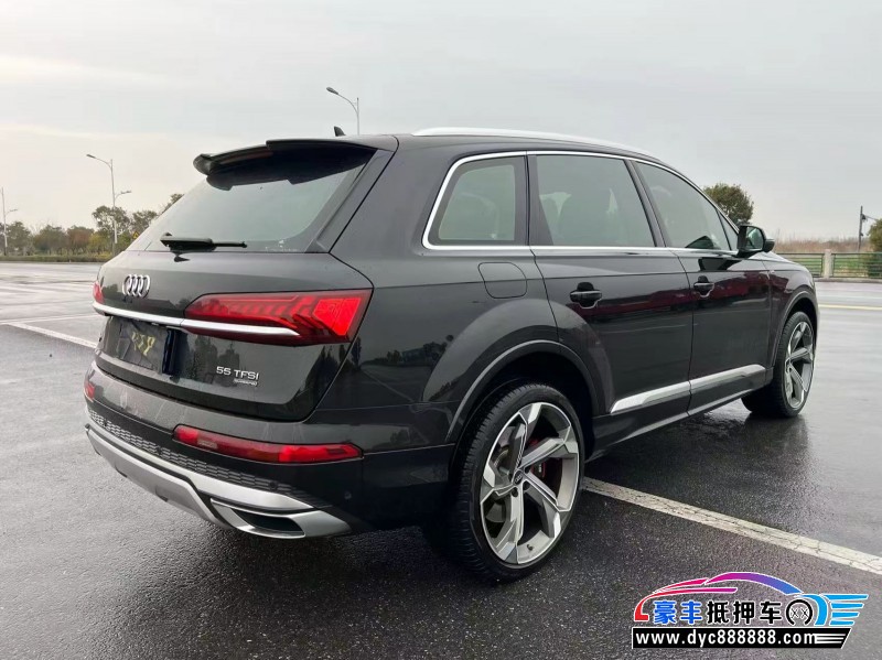 23年奥迪Q7轿车抵押车出售