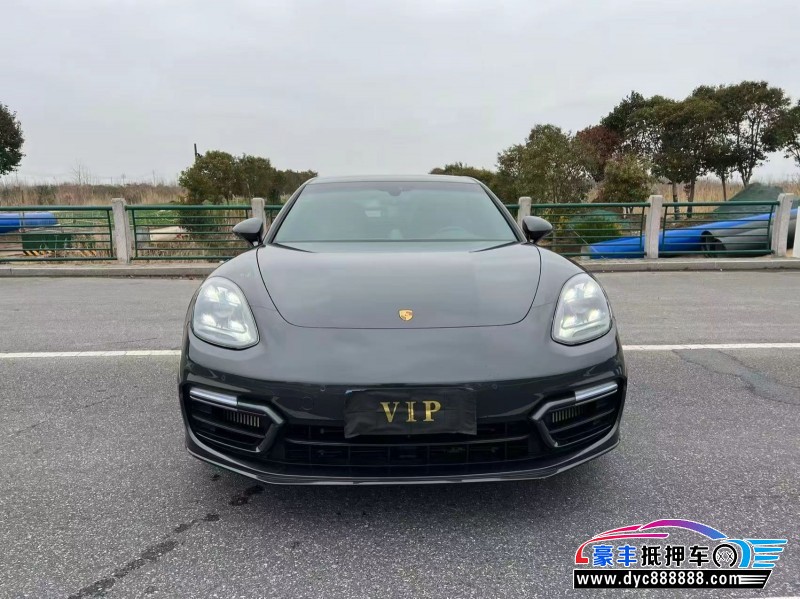 抵押车出售22年保时捷帕纳梅拉轿车