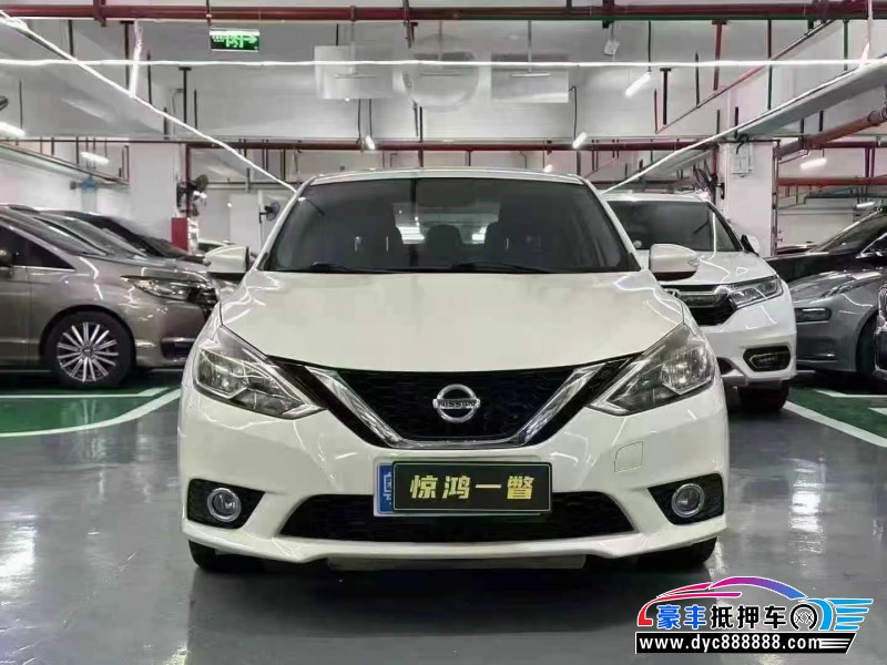抵押车出售17年日产轩逸轿车