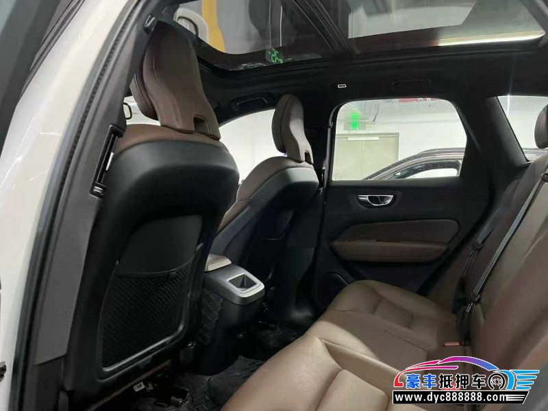 25年沃尔沃XC60轿车抵押车出售