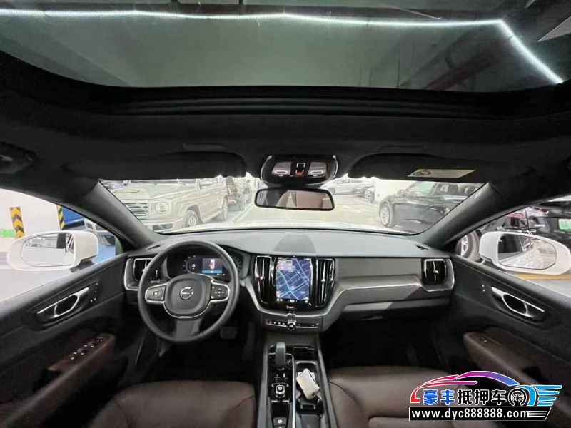 25年沃尔沃XC60轿车抵押车出售