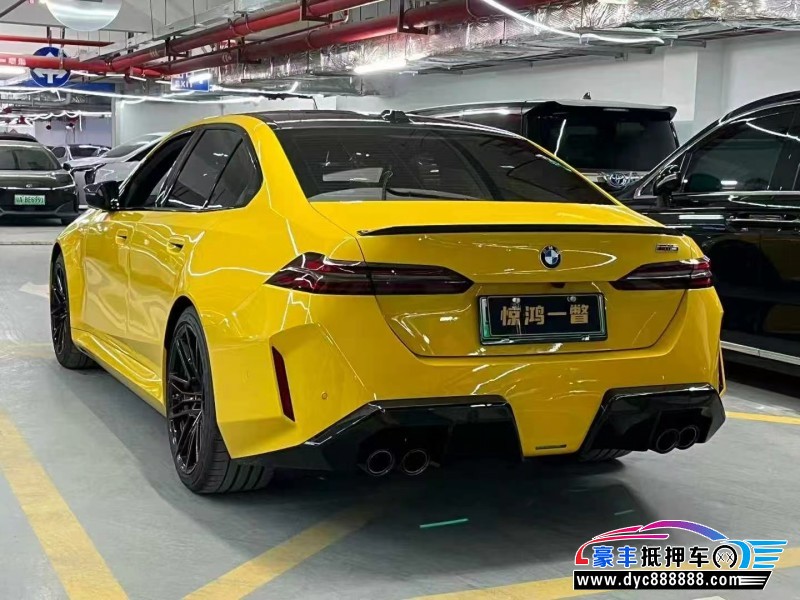 25年宝马M5轿车抵押车出售