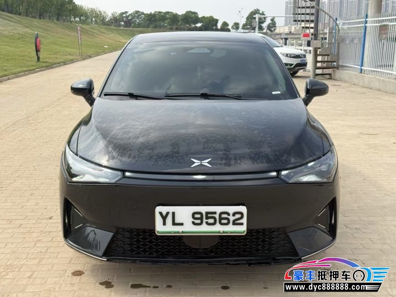 抵押车出售22年小鹏P5轿车