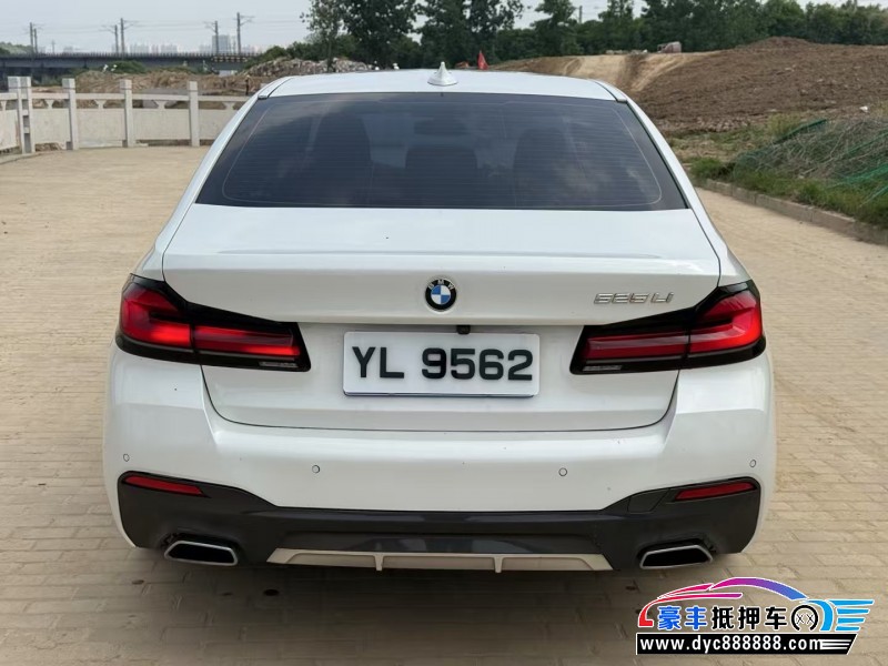 21年宝马5系轿车抵押车出售
