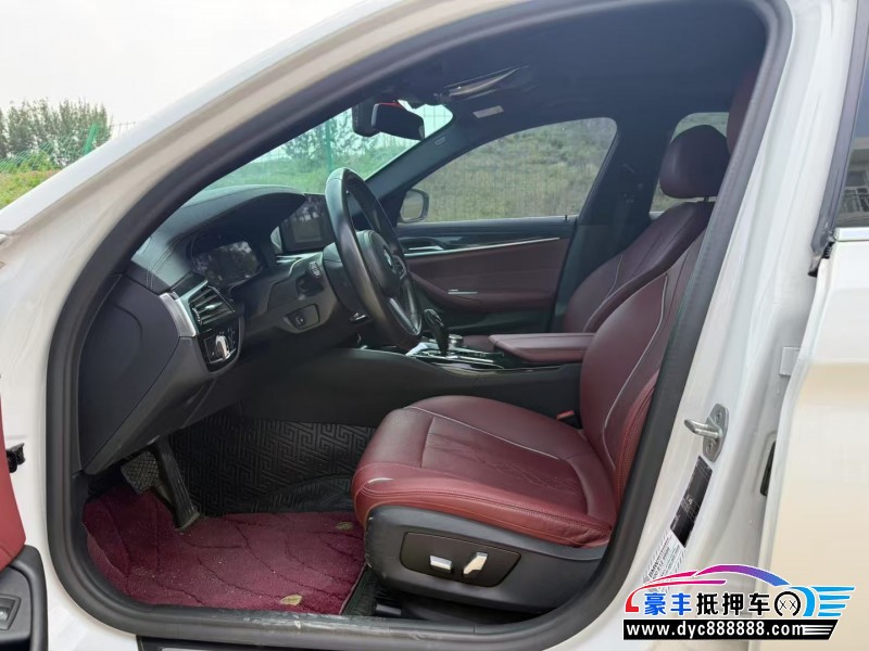 21年宝马5系轿车抵押车出售
