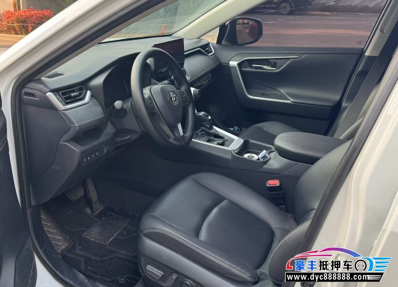 24年丰田RAV4SUV抵押车出售