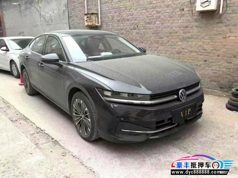 25年大众迈腾轿车抵押车出售