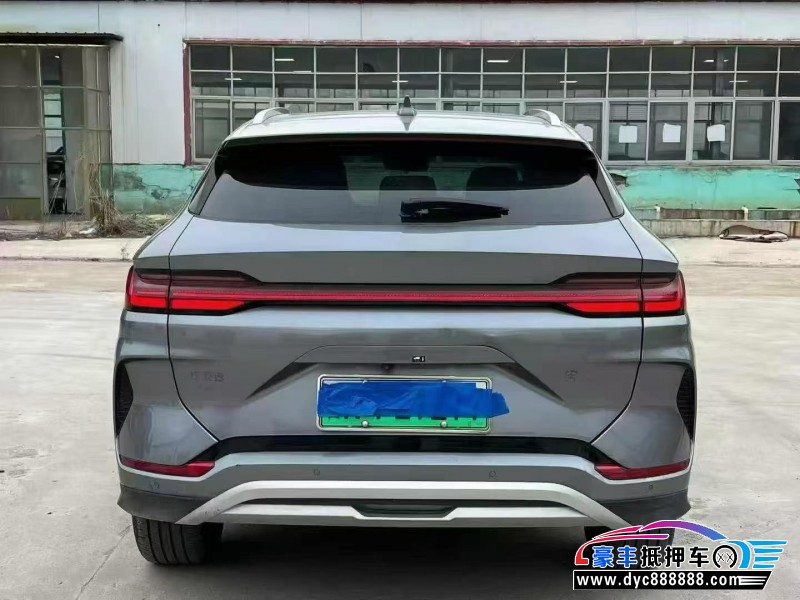 25年比亚迪宋轿车抵押车出售