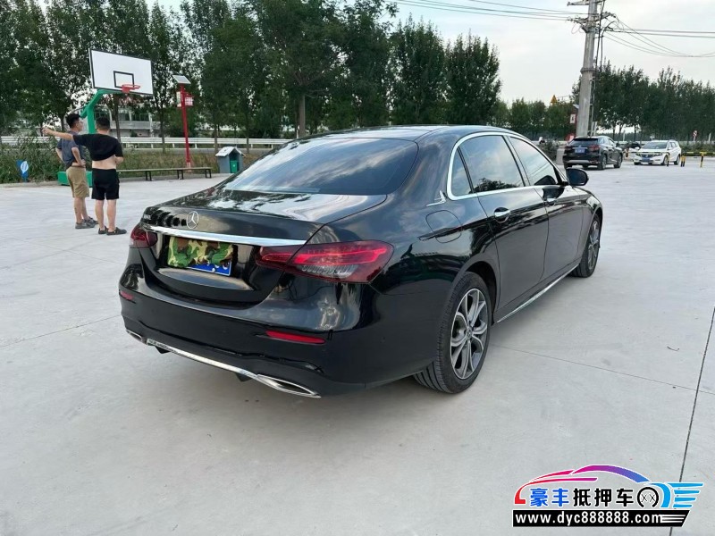 22年奔驰E轿车抵押车出售