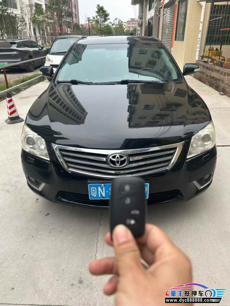 抵押车出售11年丰田凯美瑞轿车