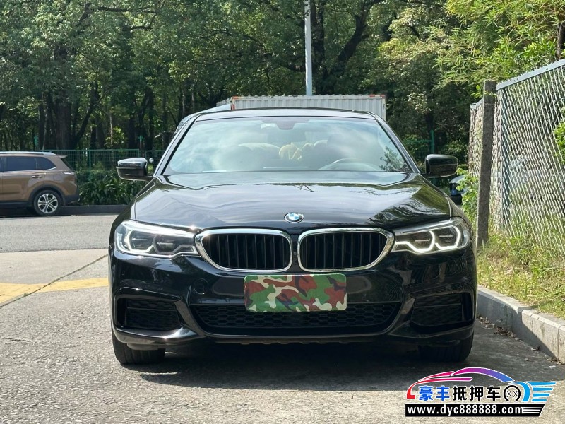 抵押车出售20年宝马5系轿车