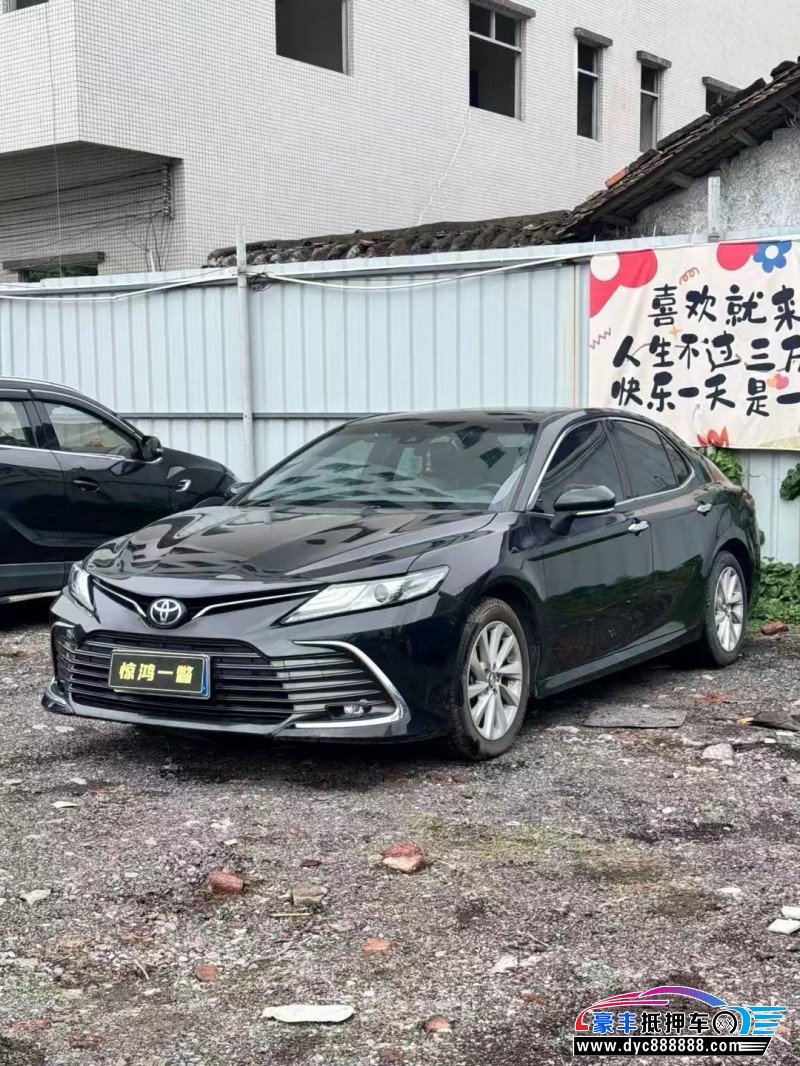 22年丰田凯美瑞轿车抵押车出售