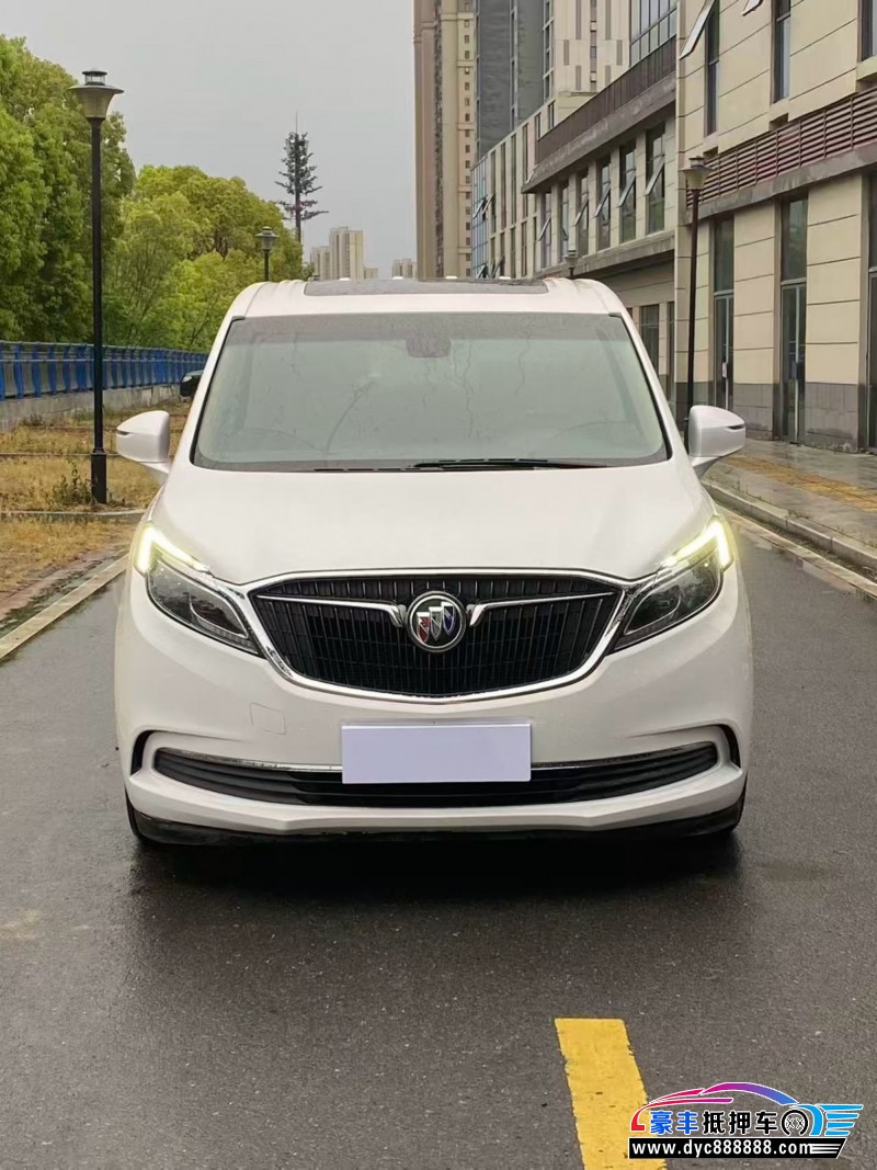 抵押车出售20年别克GL8轿车