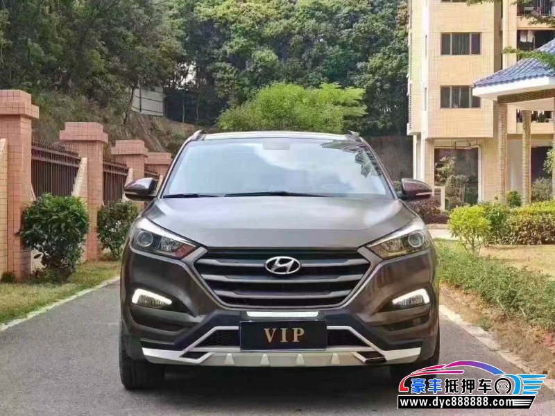 抵押车出售16年现代途胜SUV