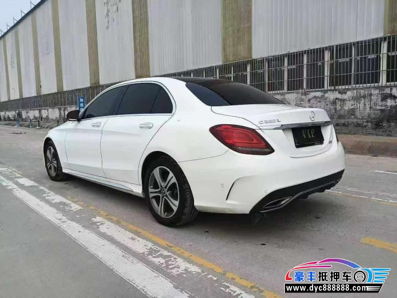 20年奔驰C轿车抵押车出售