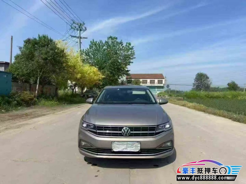 抵押车出售21年大众宝来轿车