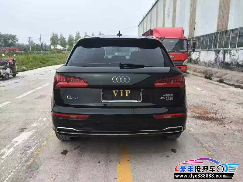 19年奥迪Q5轿车抵押车出售