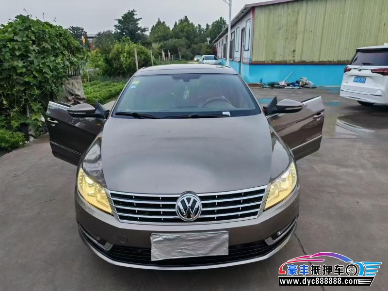 抵押车出售13年大众CC轿车