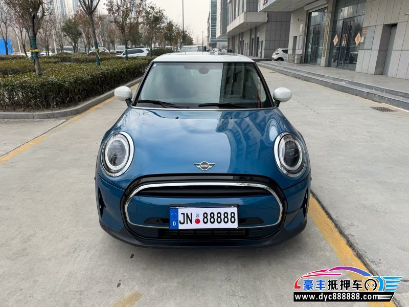 抵押车出售22年宝马MINI轿车