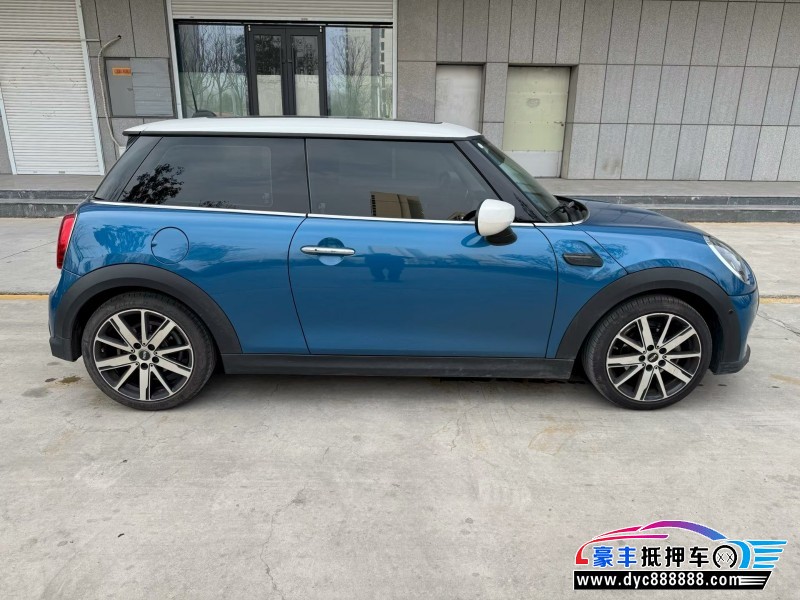 22年宝马MINI轿车抵押车出售