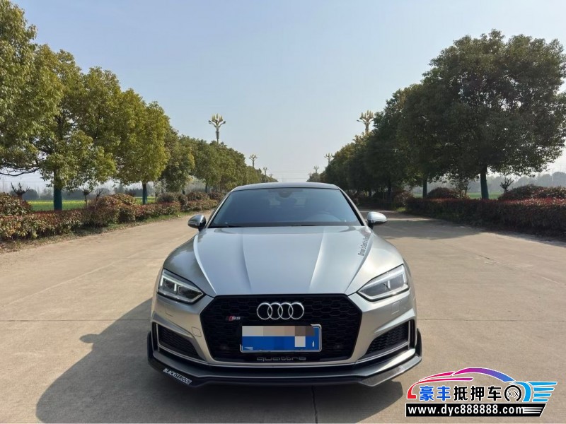 抵押车出售19年奥迪S5轿车