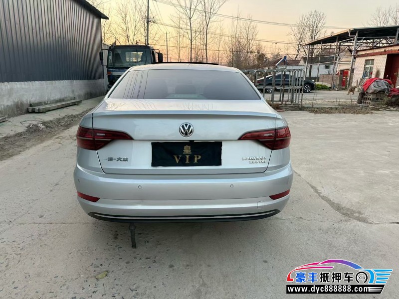 19年大众速腾轿车抵押车出售