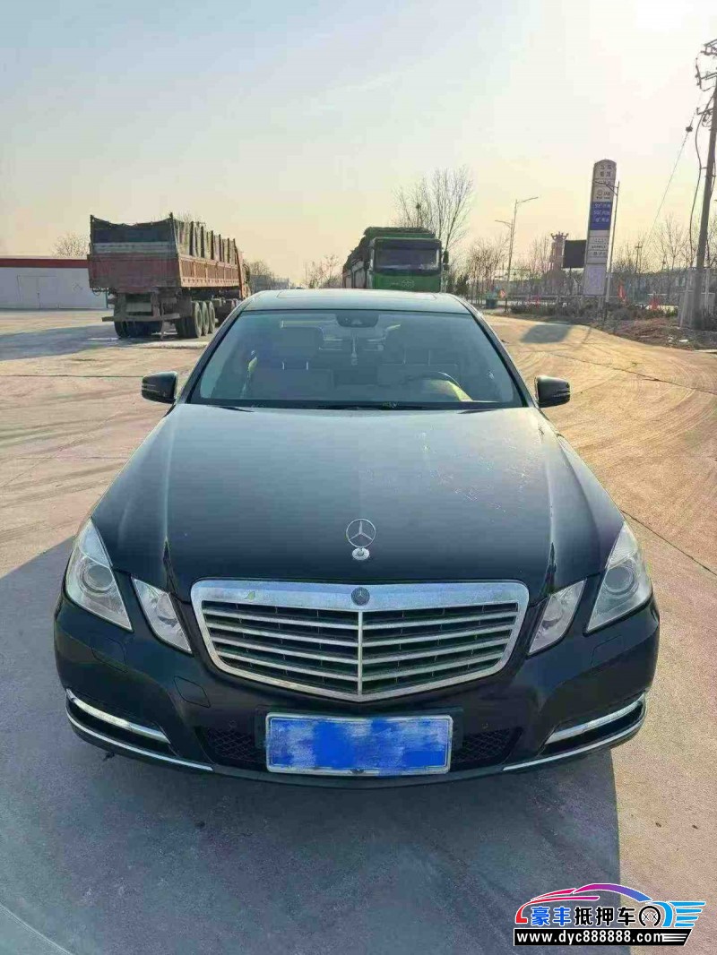 12年奔驰E轿车抵押车出售