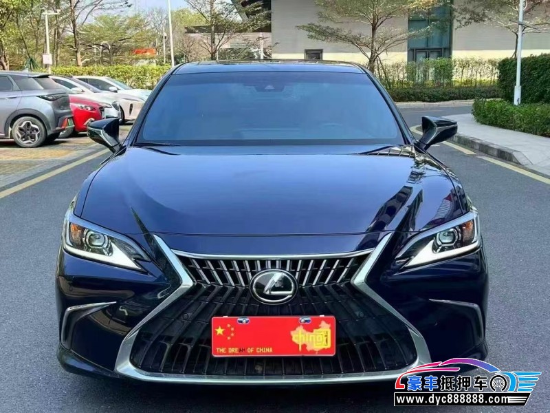 抵押车出售23年雷克萨斯ES轿车