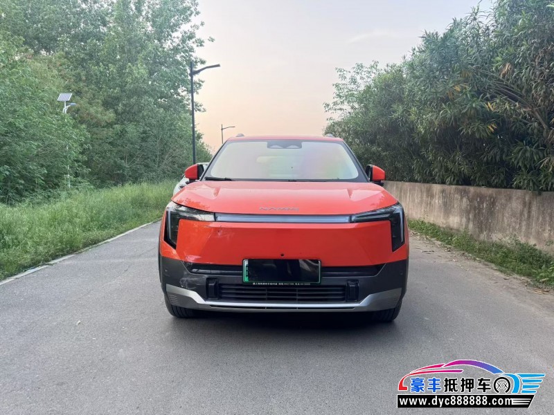 抵押车出售25年东风纳米06轿车