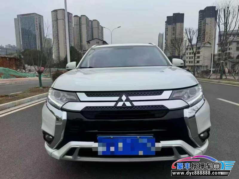 抵押车出售22年三菱欧蓝德轿车