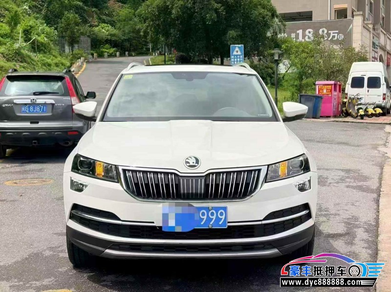 抵押车出售19年斯柯达柯珞克轿车