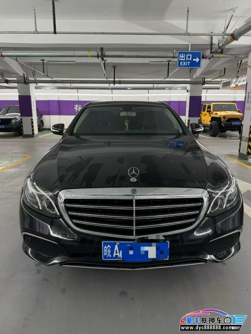 抵押车出售18年奔驰E轿车