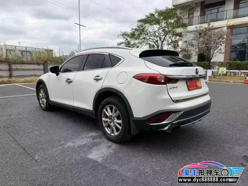 18年马自达CX-4轿车抵押车出售