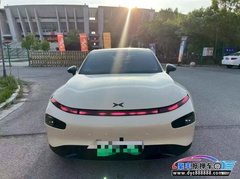 抵押车出售24年小鹏P7轿车