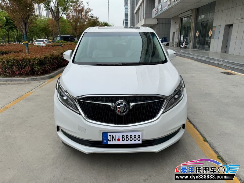 抵押车出售20年别克GL8轿车