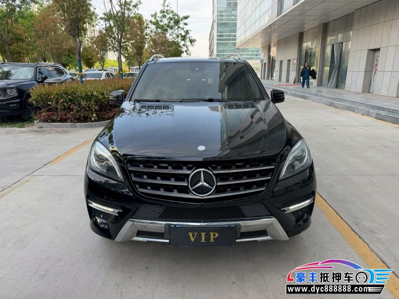 抵押车出售14年奔驰ML轿车