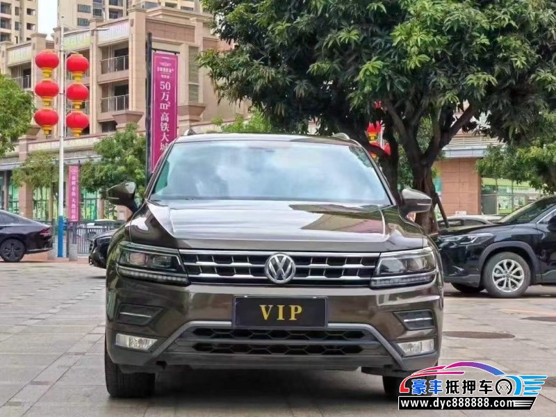 抵押车出售18年大众途观L轿车